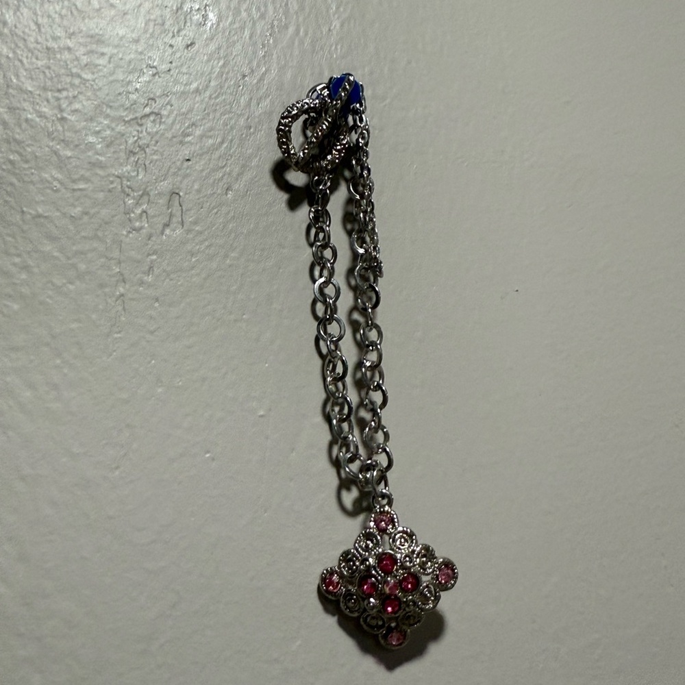 Elegant Silver and Pink Pendant Bracelet
